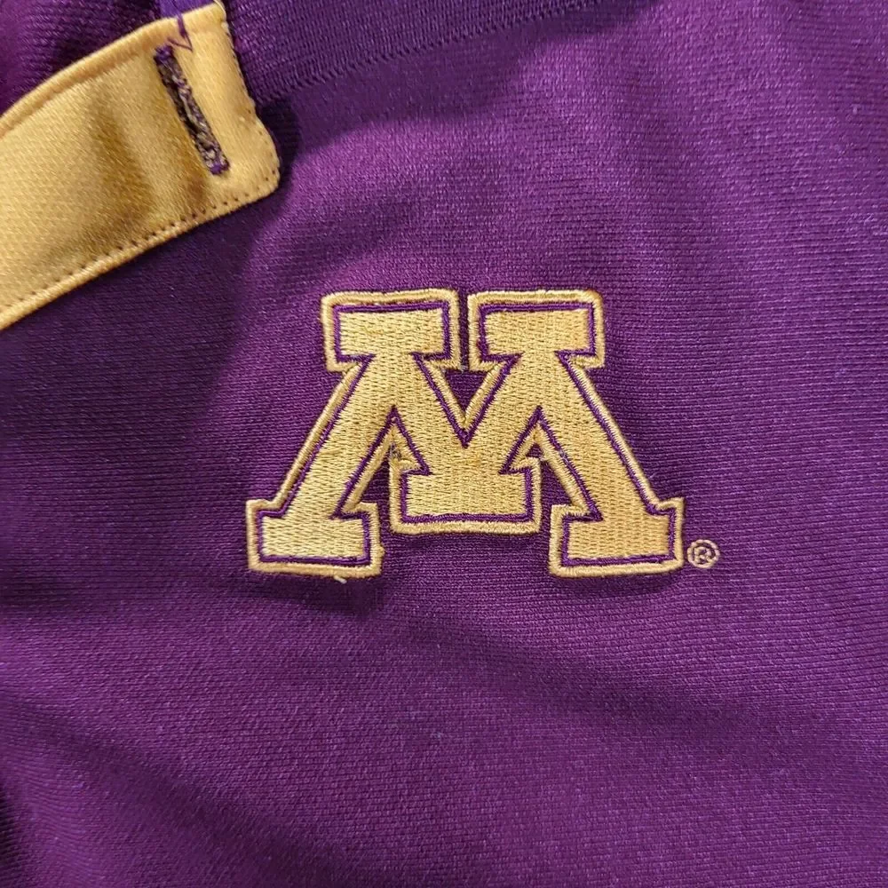 Minnesota Gophers Men's XL Nike Dri-Fit Maroon Polo Shirt Embroidered‎
